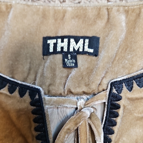 THML Nina Embroidered Velvet Tie Top - Picture 6 of 11